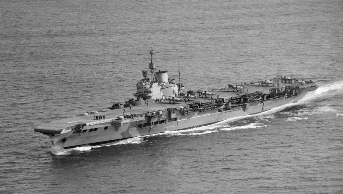 洋書 The Aircraft Carrier VICTORIOUS 洋書 The Aircraft Carrier VICTORIOUS Victorious 1941